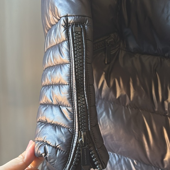BCBG Max Azria Puffer Down filled coat size L - Picture 2 of 9